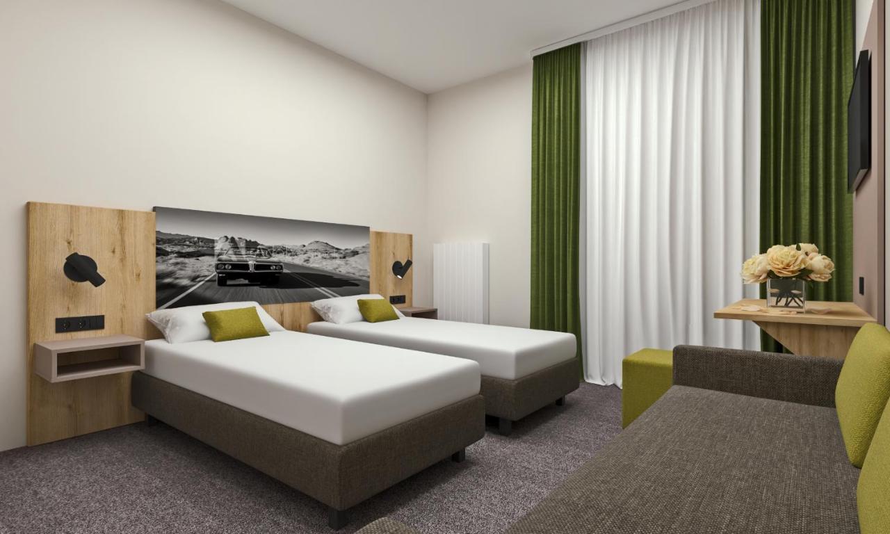 Highway Hotel Herbolzheim Exteriör bild